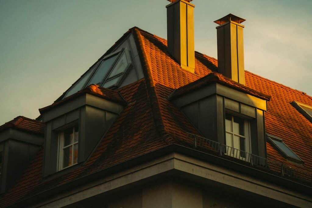Roofline of a New Orleans house